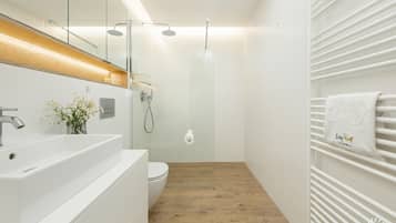 Apartment | Bathroom