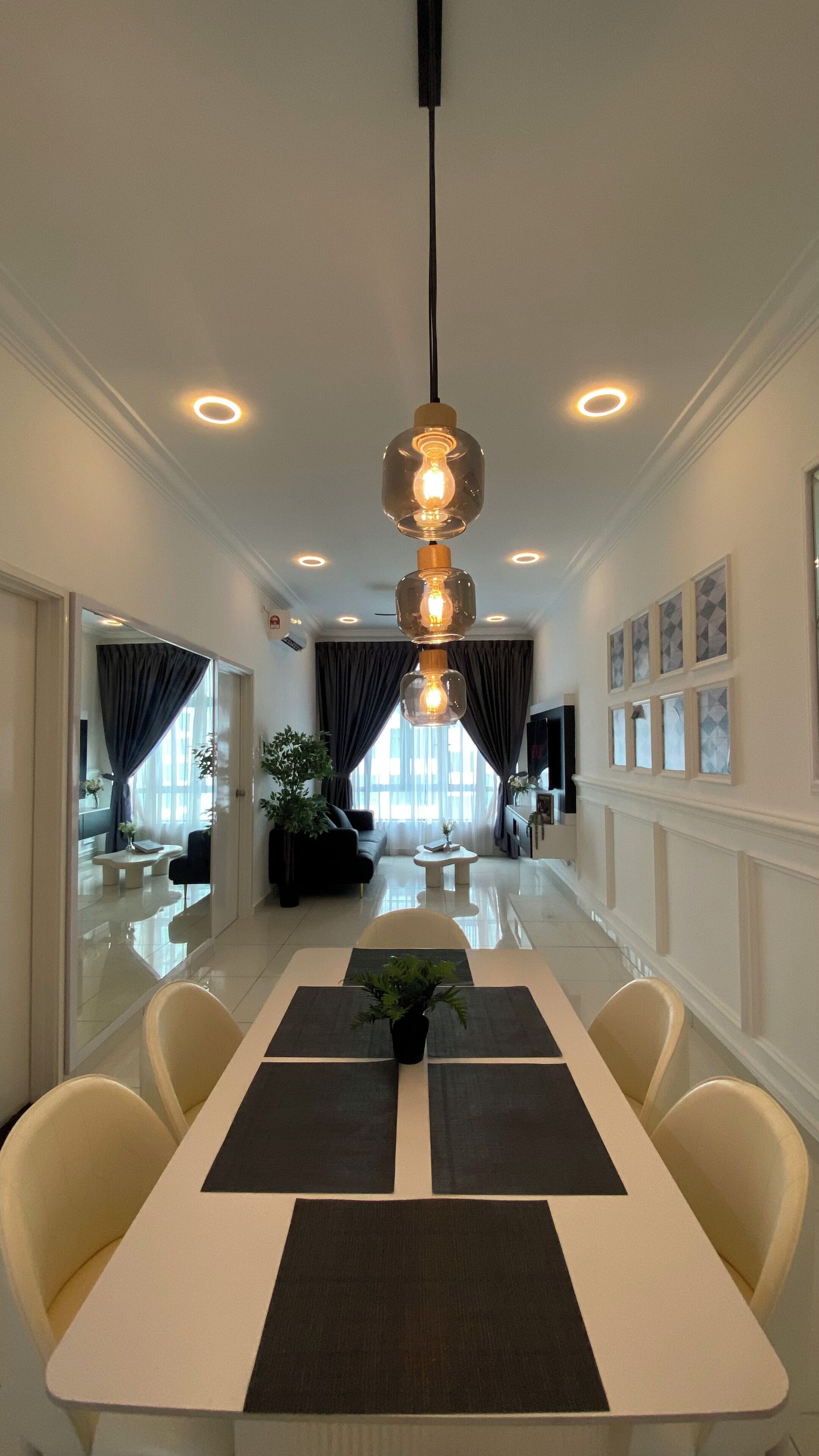 Economy-Apartment, Stadtblick | Essbereich im Zimmer