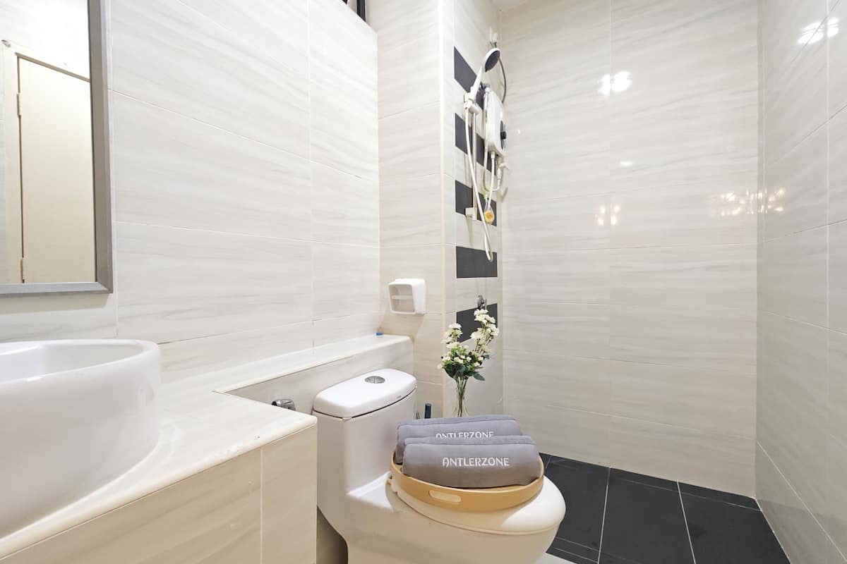 تجهيزات دش، مجففات شعر، مناشف، صابون