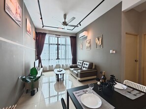 Căn hộ phong cách cổ điển, quang cảnh thành phố | Khu phòng khách