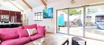 Contemporary converted Barn close to North Devons' best beaches