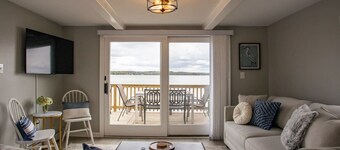 Cozy on Cayuga | Lakefront | Hot Tub | Fire Pit