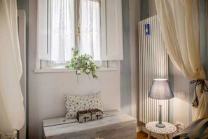 2 bedrooms, iron/ironing board, travel crib, free WiFi - RENAISSANCE FLORENCE APARTMENT (Firenze)