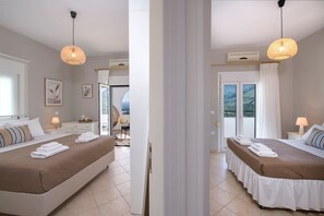 3 bedrooms, desk, iron/ironing board, travel crib