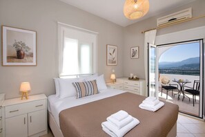 3 Schlafzimmer, Schreibtisch, Bügeleisen/Bügelbrett, Reisekinderbett