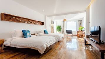 Family Double or Twin Room, Private Bathroom, Lake View | Desk, laptop workspace, free WiFi