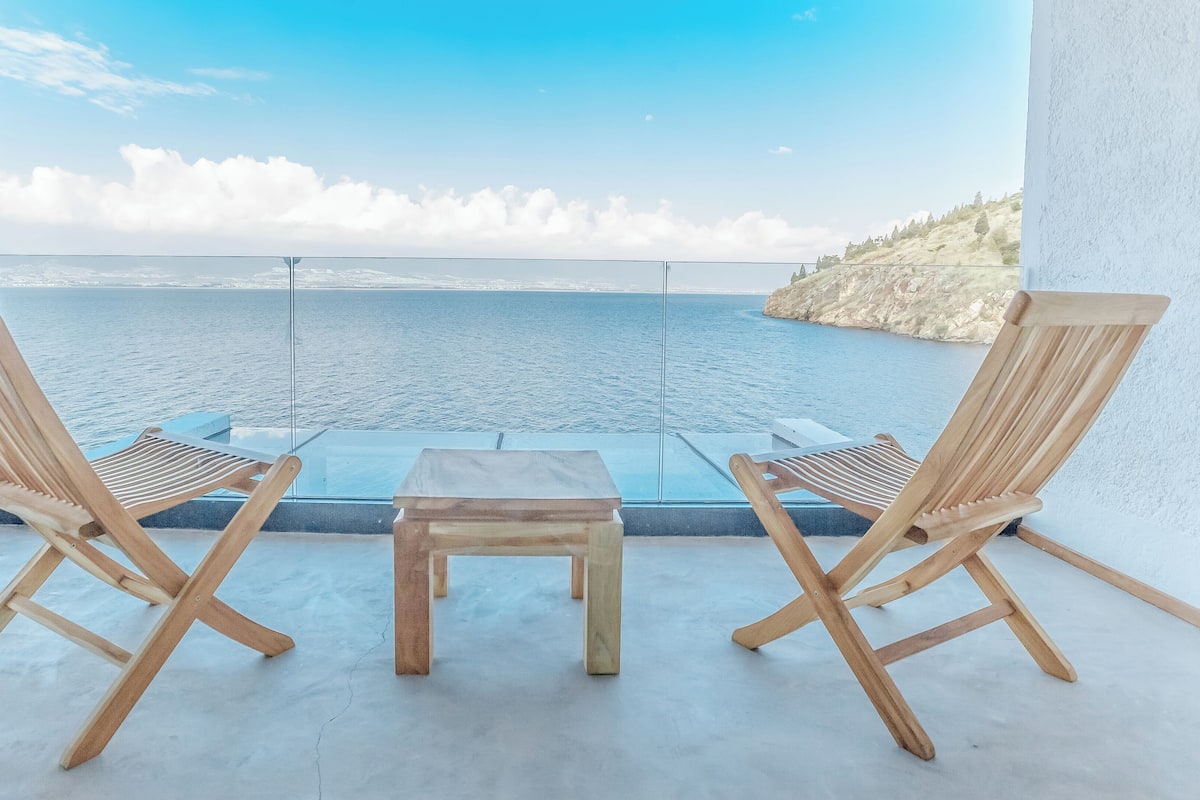 Comfort Double Room, Private Bathroom, Lake View | Desk, laptop workspace, free WiFi