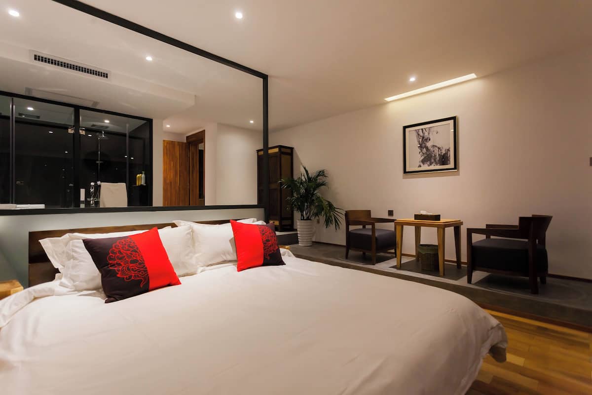 Superior Double Room, Private Bathroom, Lake View | Desk, laptop workspace, free WiFi