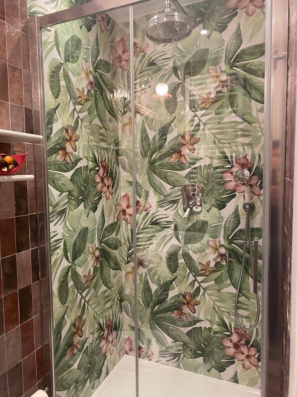 Shower, hair dryer, bidet, towels - SILK ART FLORENCE APARTMENT (Firenze)