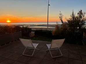 Terrace/patio - 3-room apartment with direct beach access and WiFi (Cabourg)