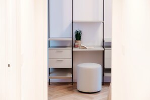 Apartment | 3 bedrooms, premium bedding, down comforters, iron/ironing board - Stella (Como)