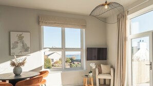 TV, stereo - A luxury ground-floor apartment, offering stunning coastal views for up to 4 guests (Anglesey)