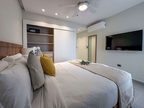 2 habitaciones, tabla de planchar con plancha, cuna de viaje y wifi 