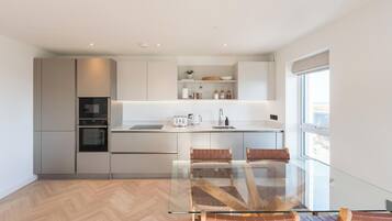 Fridge, microwave, oven, dishwasher