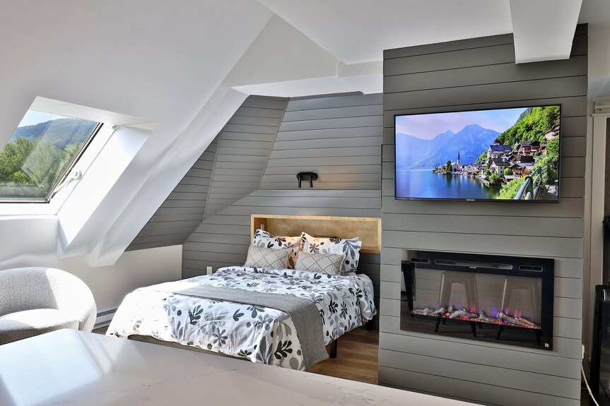 Newly Renovated Studio! Amazing Views/location 3f9. Pool. Hot Tub, Shuttle. - Killington, VT