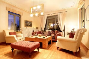Villa | 4 bedrooms, Internet