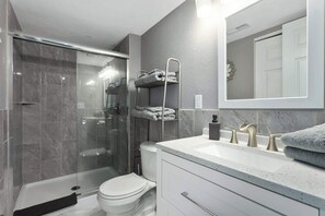 Een douche, een haardroger