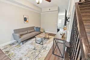 Smart TV, offices