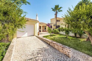 Villa (3 Bedrooms) | Exterior - Villa Pardal (Albufeira)