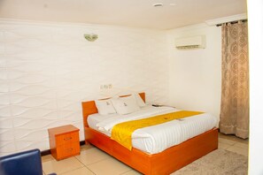 Coffres-forts dans les chambres, bureau