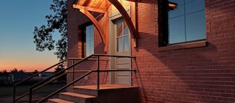 Experience a cozy, curated stay in our beautifully restored 5BR Schoolhouse and a hydrotherapy massaging hot tub.