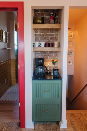 المنشأة من الداخل