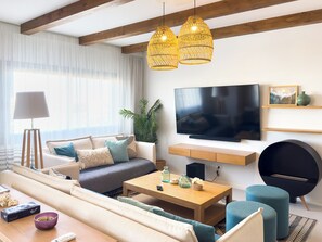 Luxury Duplex, Pool View | Living area | 45-inch LCD TV with satellite channels - El Gouna - BIRD NEST (El Gouna)