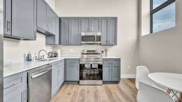 Fridge, microwave, oven, dishwasher