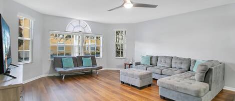 Televisio, työhuone