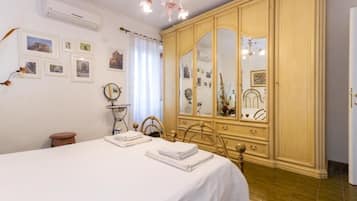 4 chambres, fer et planche Ă  repasser, Wi-Fi, draps fournis