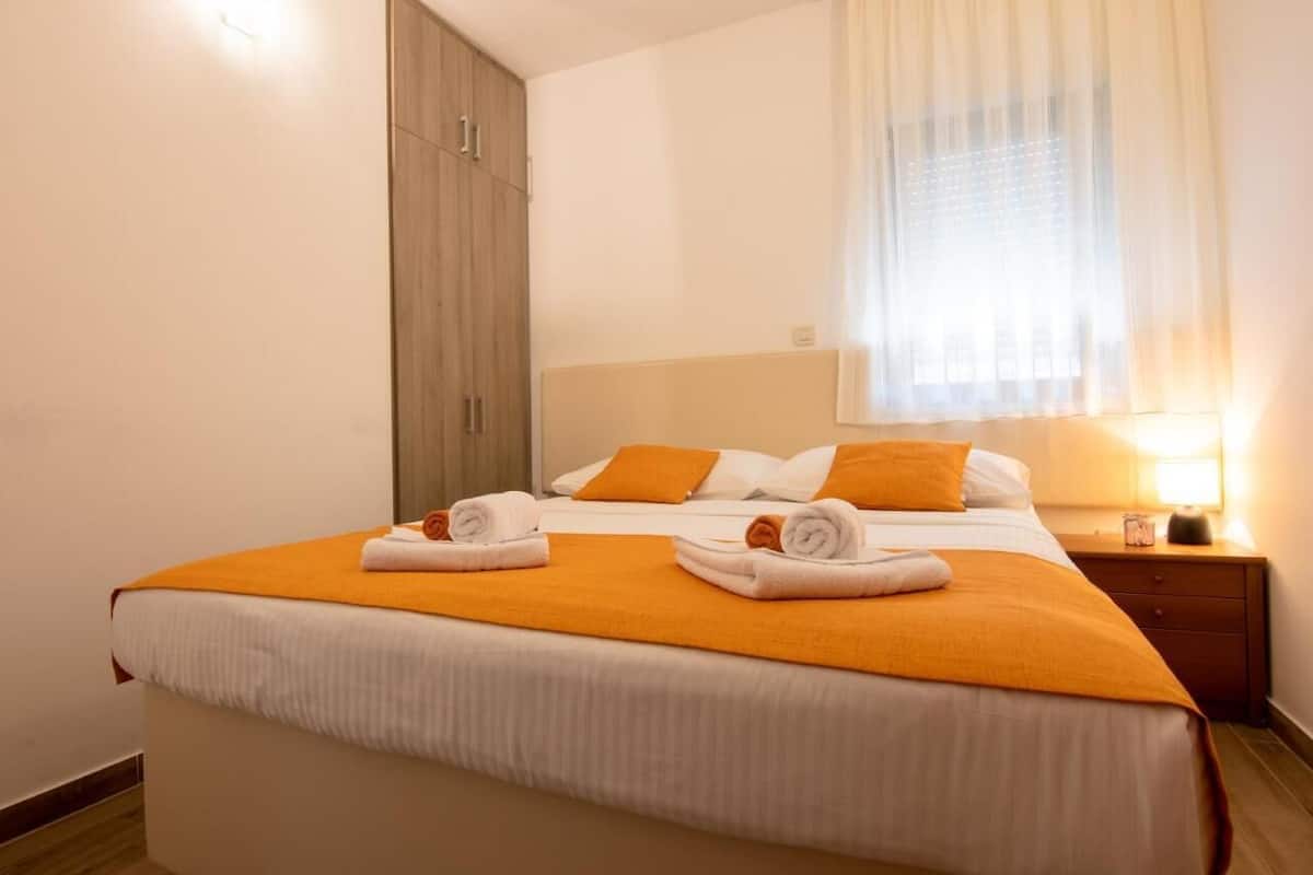 1 phòng ngủ, bộ đồ giường cao cấp, két bảo mật tại phòng, bàn