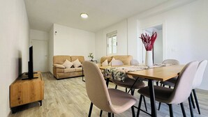 Leilighet, 3 soverom, tilgjengelighetstilpasset | Spisestue