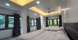 6 chambres, fer et planche à repasser, Wi-Fi, draps fournis