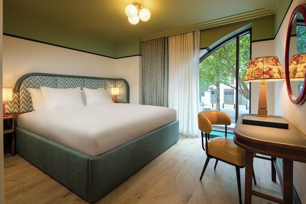 Apartment, 2 Bedrooms, Kitchen | Individually furnished, blackout curtains, iron/ironing board