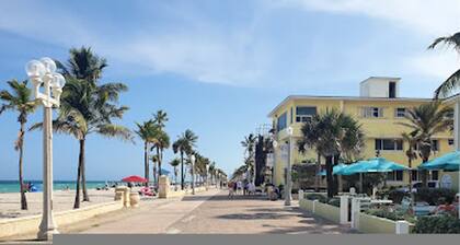 Peaceful Beach Oasis With Free Parking