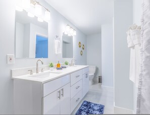 House, Accessible | Bathroom | Bathrobes