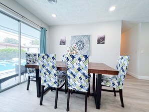 House | Dining room - Tropical Villa King Bed Pool Top Location (Fort Lauderdale)