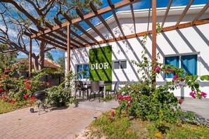 House | 4 bedrooms - Charming Home With Pool Jacuzzi (Hallandale Beach)