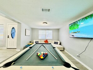 House - Family-friendly Fire-pit Pool Table Soccer (Lakeland)