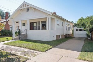 Exterior - Your new favorite charming four-bedroom home located in the heart of sweet Laramie, WY (Laramie)