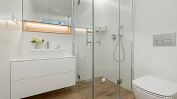 Apartment | Bathroom
