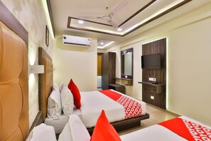 Deluxe tweepersoonskamer, meerdere slaapkamers, uitzicht op de stad | Gratis wifi, beddengoed