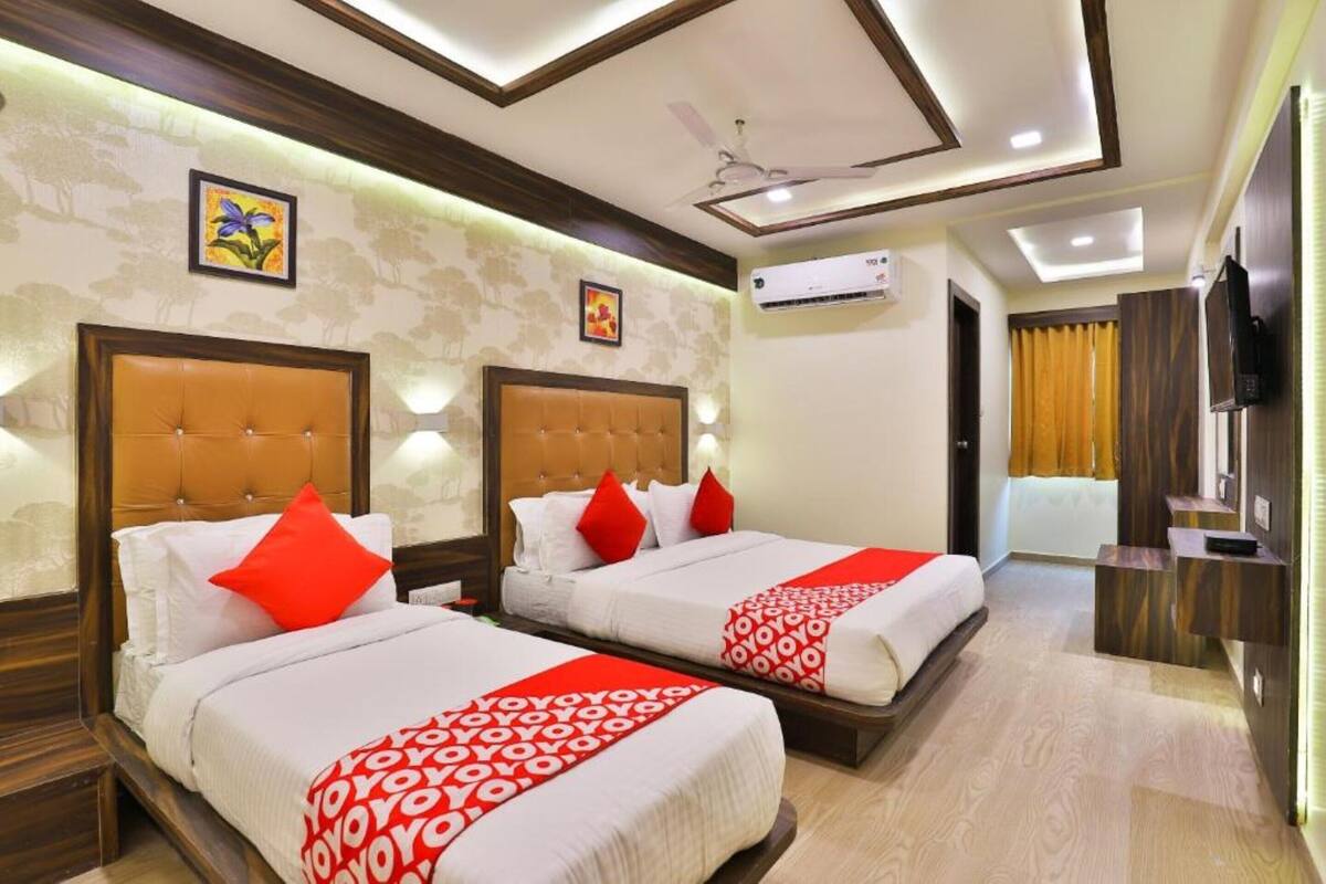 Deluxe Double Room, Multiple Bedrooms, City View | Free WiFi, bed sheets