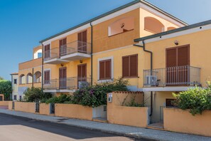 Front of property - Casa Pavoncelle Apartments In Gallura (Santa Teresa di Gallura)
