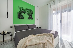 1 bedroom, in-room safe, desk, iron/ironing board
