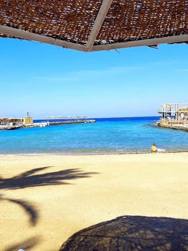 Private beach, beach umbrellas, beach towels, beach massages