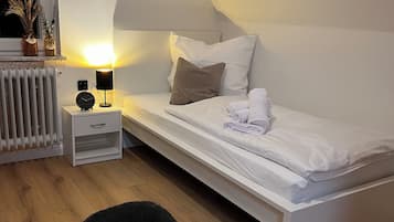 4 bedrooms, iron/ironing board, WiFi