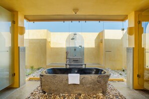 Luxury Villa | Bathroom - Aaramgah Jawai Resort & Spa, A Member Of Radisson Individuals Retreat (Bali)