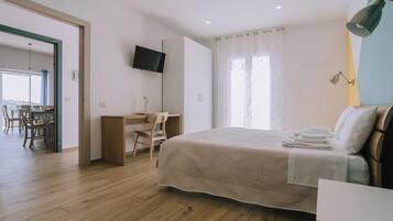 Double Room, Sea View | Desk, laptop workspace, blackout drapes, soundproofing