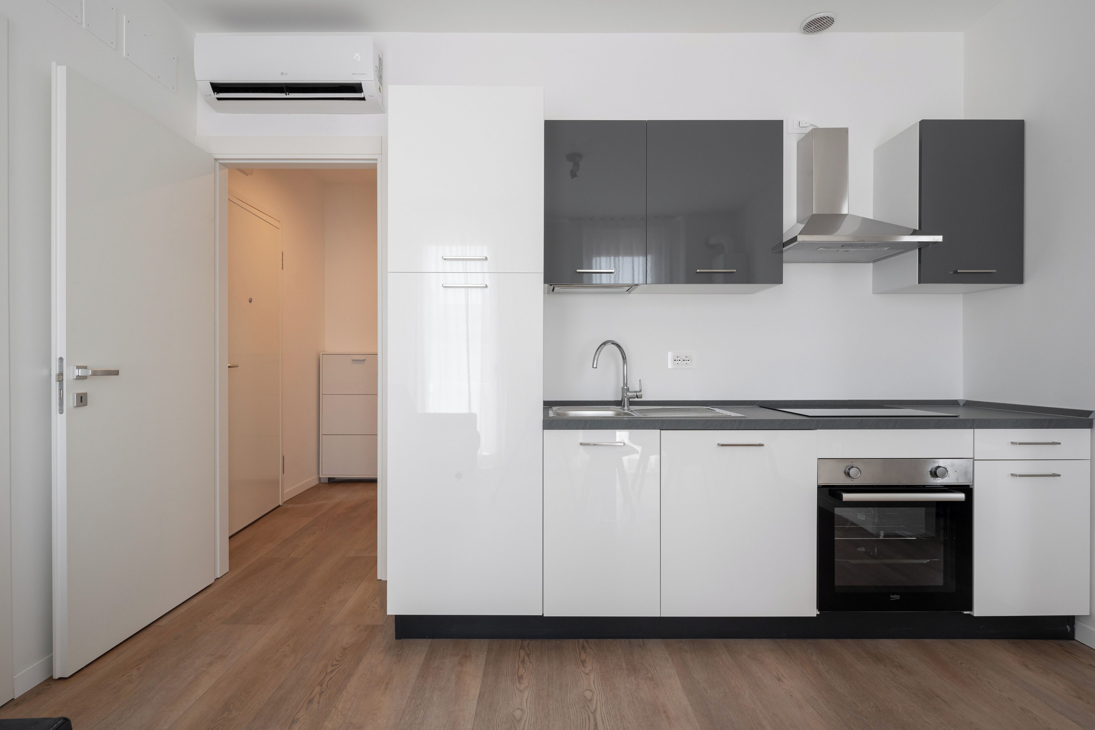 Business Apartment | Private kitchen | Dining tables